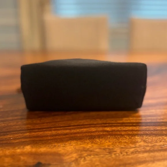 Gianni Versace Porfumi Black and Gold Clutch/ Makeup Bag w Tassel. Blk & Gold - Picture 7 of 11